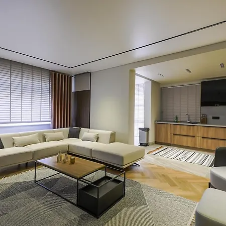 Apartment Flat W Pool Garden 3 Min To In